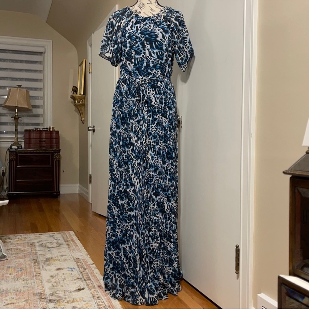 Cashe Elegant Blue Patterned Pleated Belted Maxi Dress